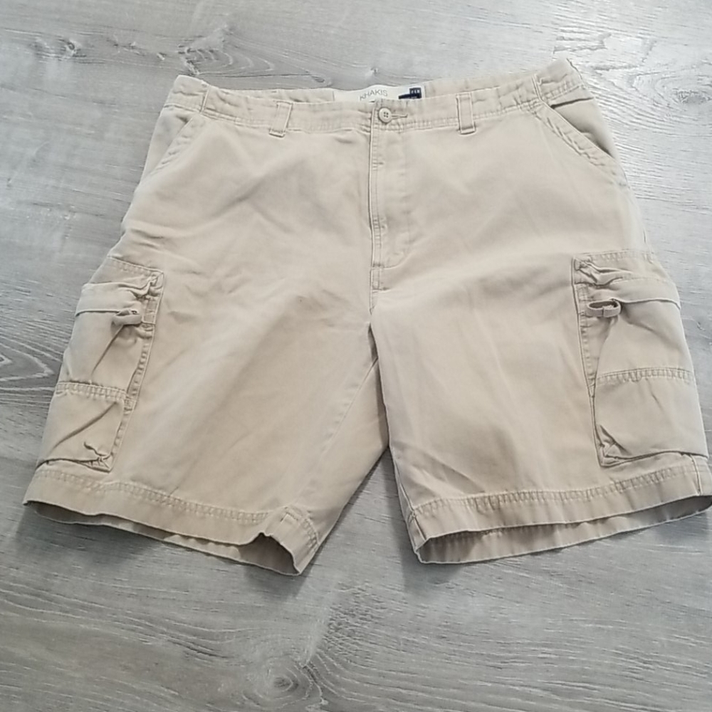 Gap Cargo shorts